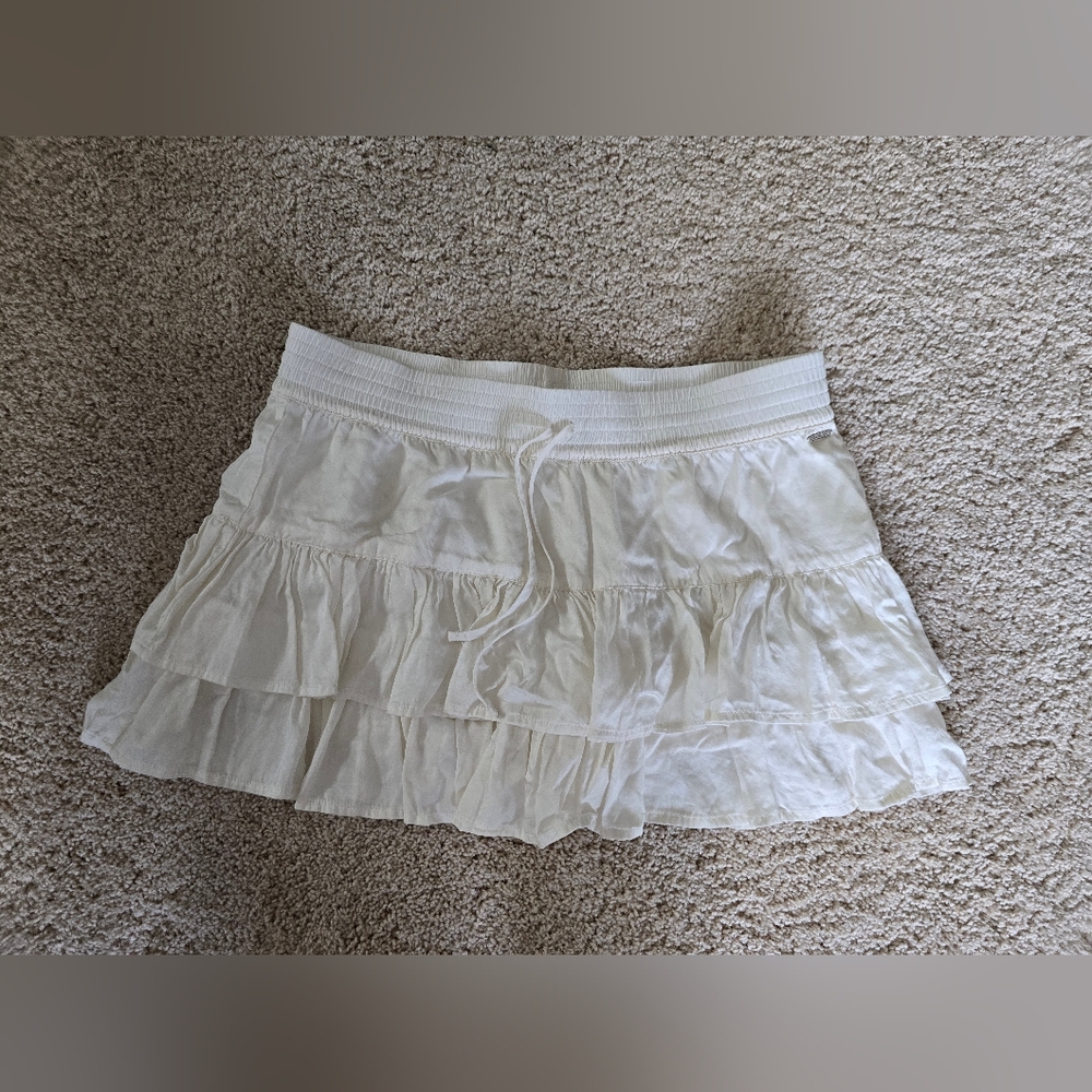 Pink Victorias Secret Size M White Micro Mini Tiered Skirt - Picture 1 of 7